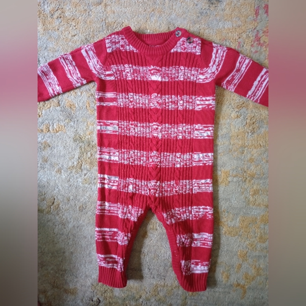 Cat & Jack Red and White Knitted Footie